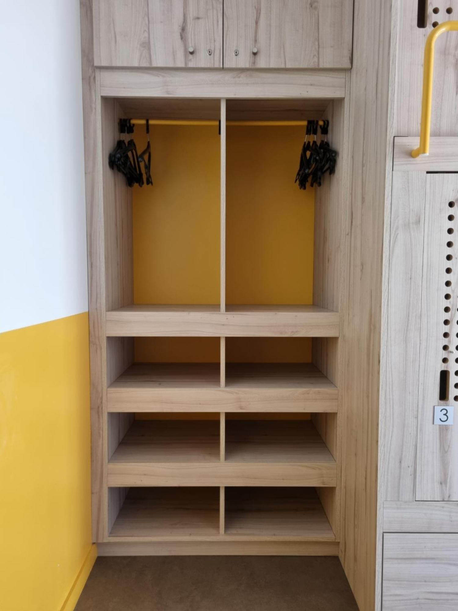 Private 4-Person Room